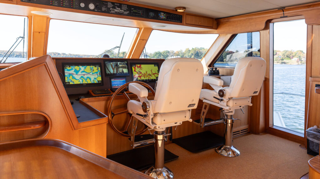 Marlow 72 Explorer Griffin