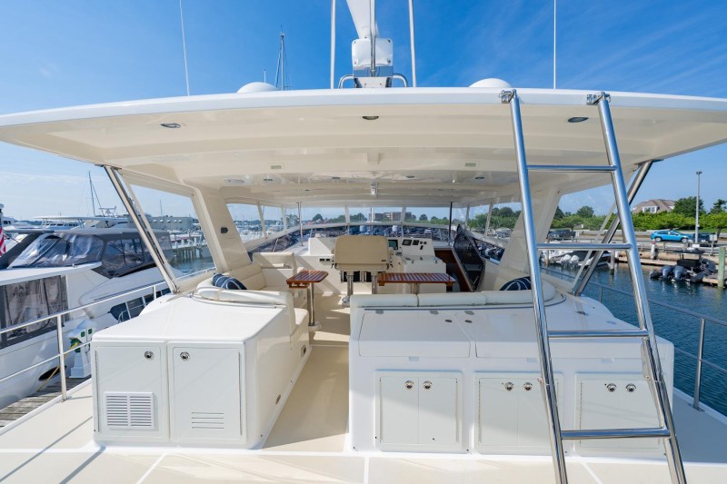 Grand Banks 72 Aleutian Raised Pilothouse Dash