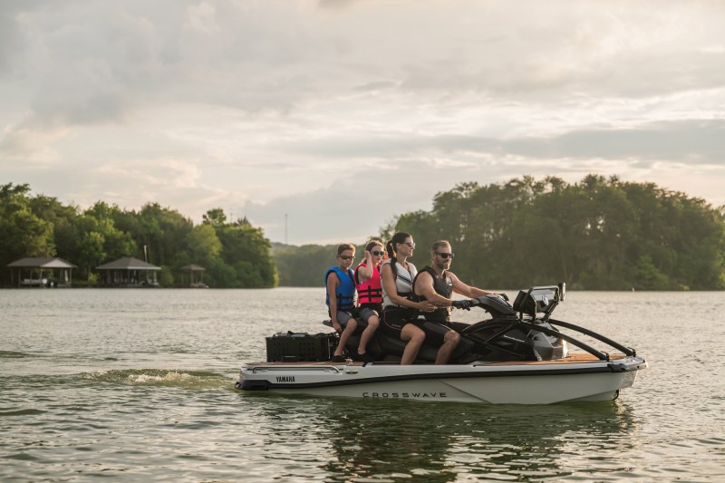 Yamaha CrossWave