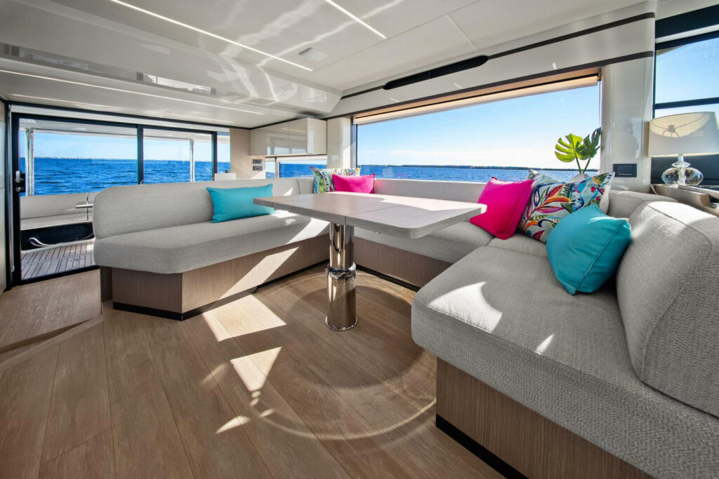 Absolute 48 Navetta T’nT’ IV