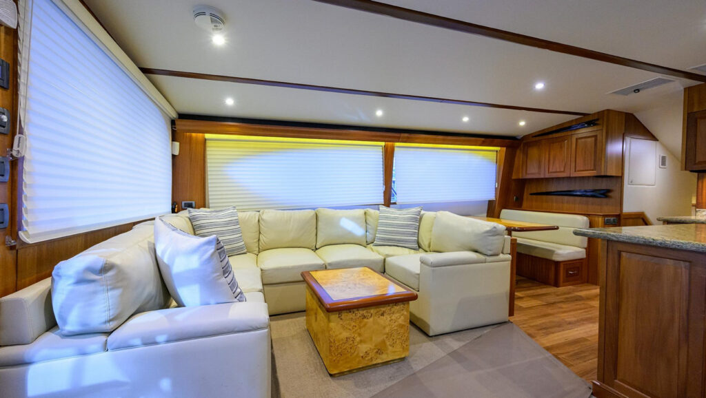 Hatteras GT63 Reelin’ n’ Dealin’