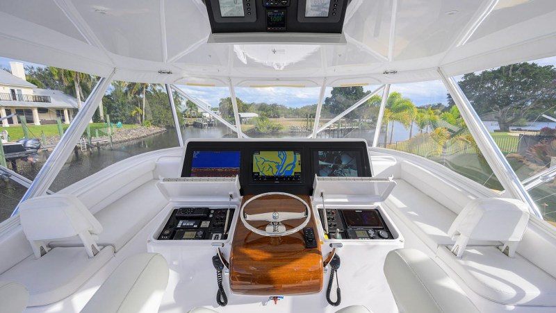 Hatteras GT63 Reelin’ n’ Dealin’