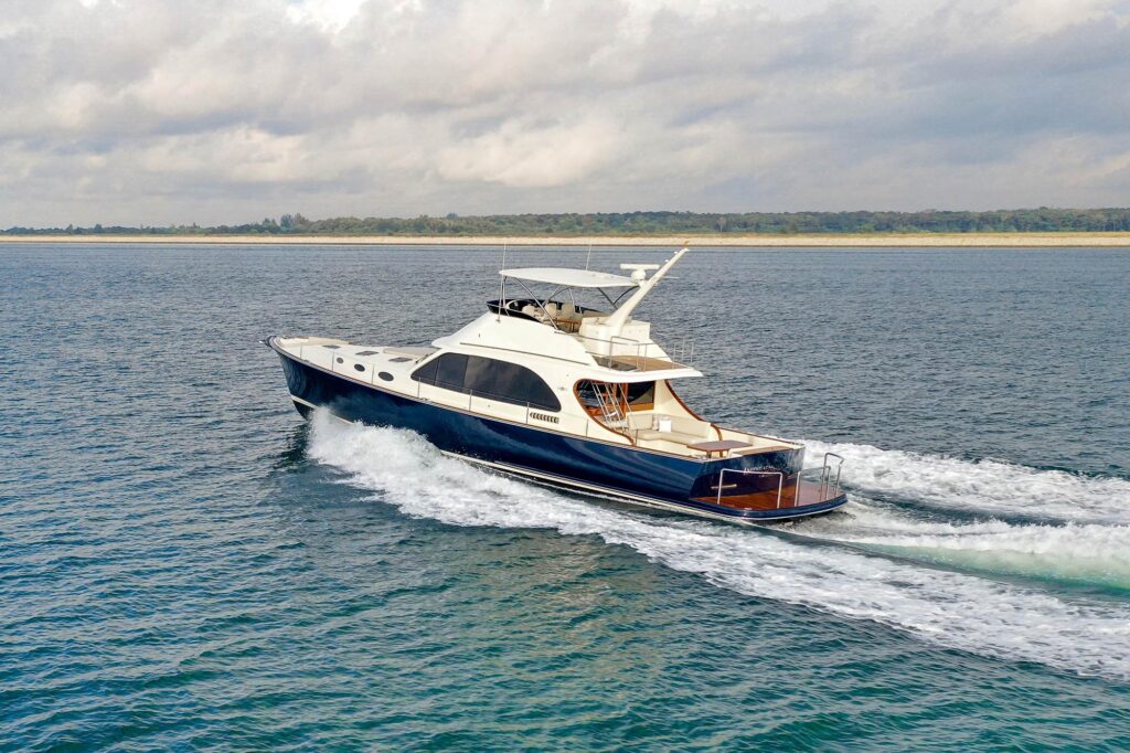 Palm Beach Motor Yachts PB65 Independence