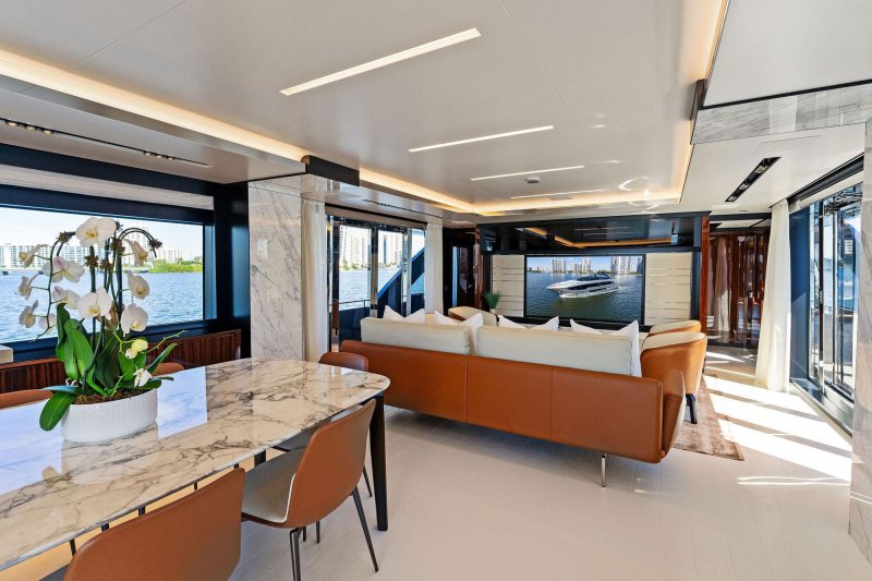 Riva 102 Corsaro Super Beso