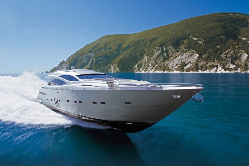 YTG1117_CLY Pershing 90