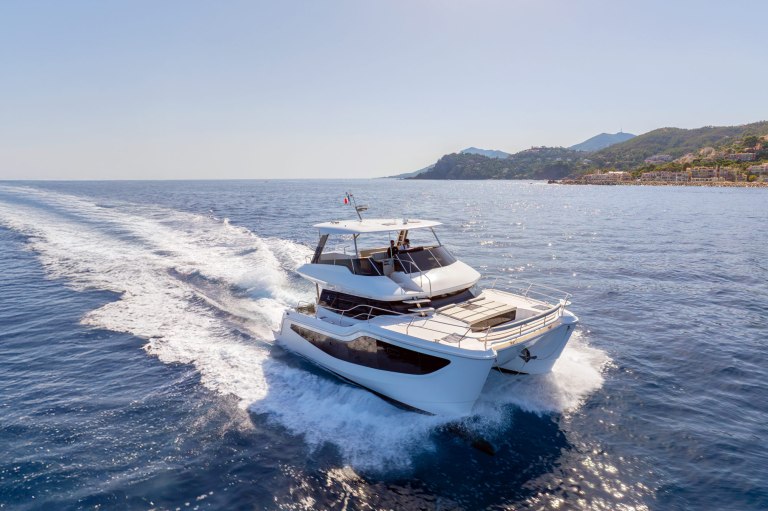 Aquila 46 Yacht