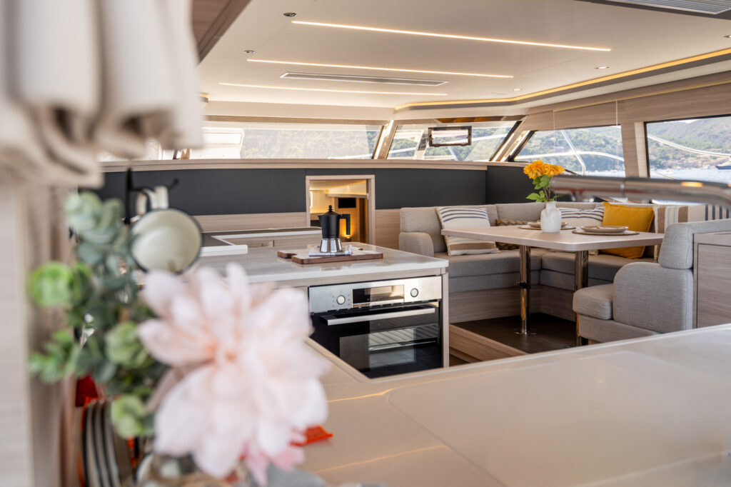 Aquila 46 Yacht