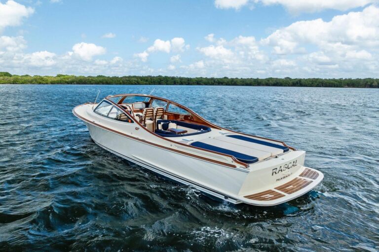 Hinckley Talaria 38R Rascal