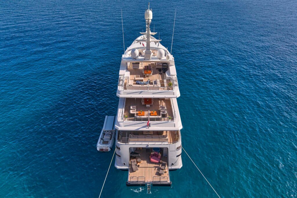 Persefoni Yacht