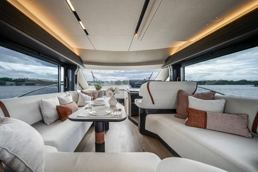 Galeon 520 FLY