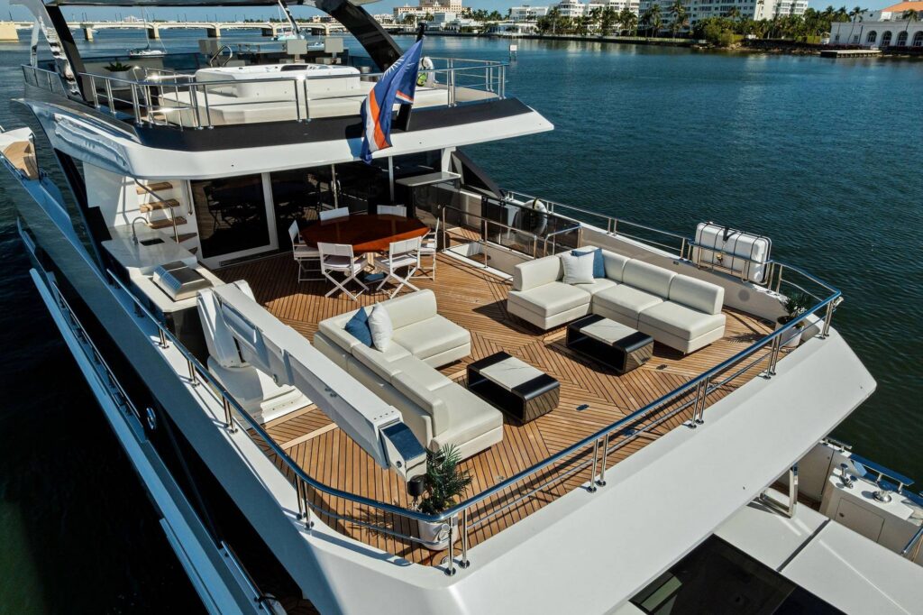 Ocean Alexander 35R Serenity Now