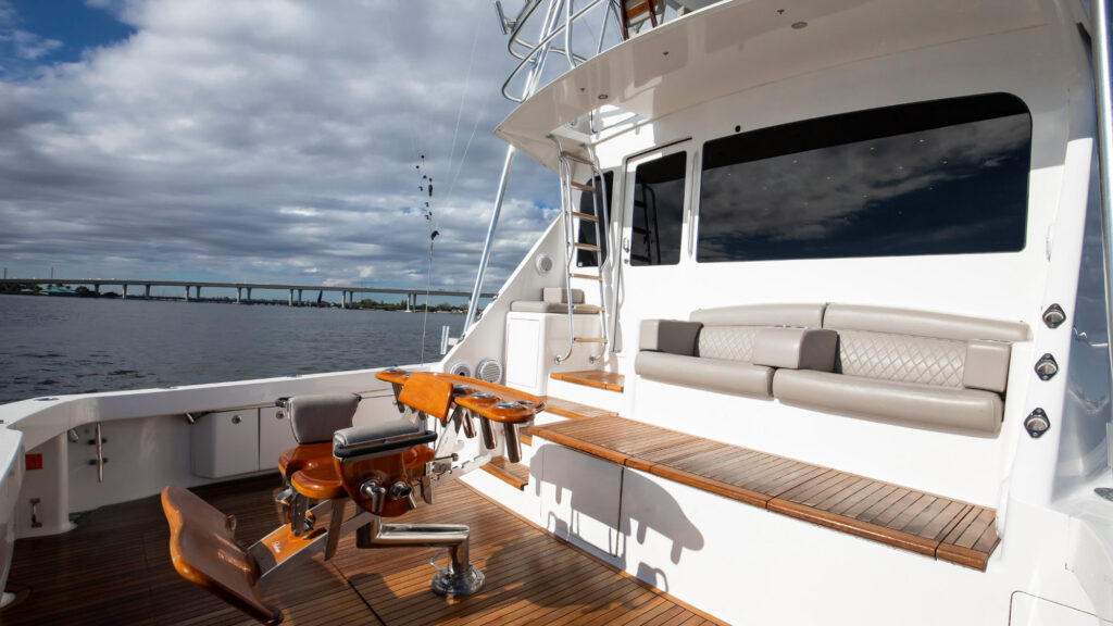 Viking 68 Convertible Mobster