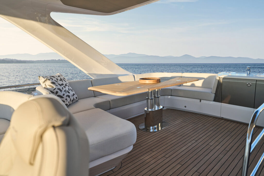 Princess Yachts F58
