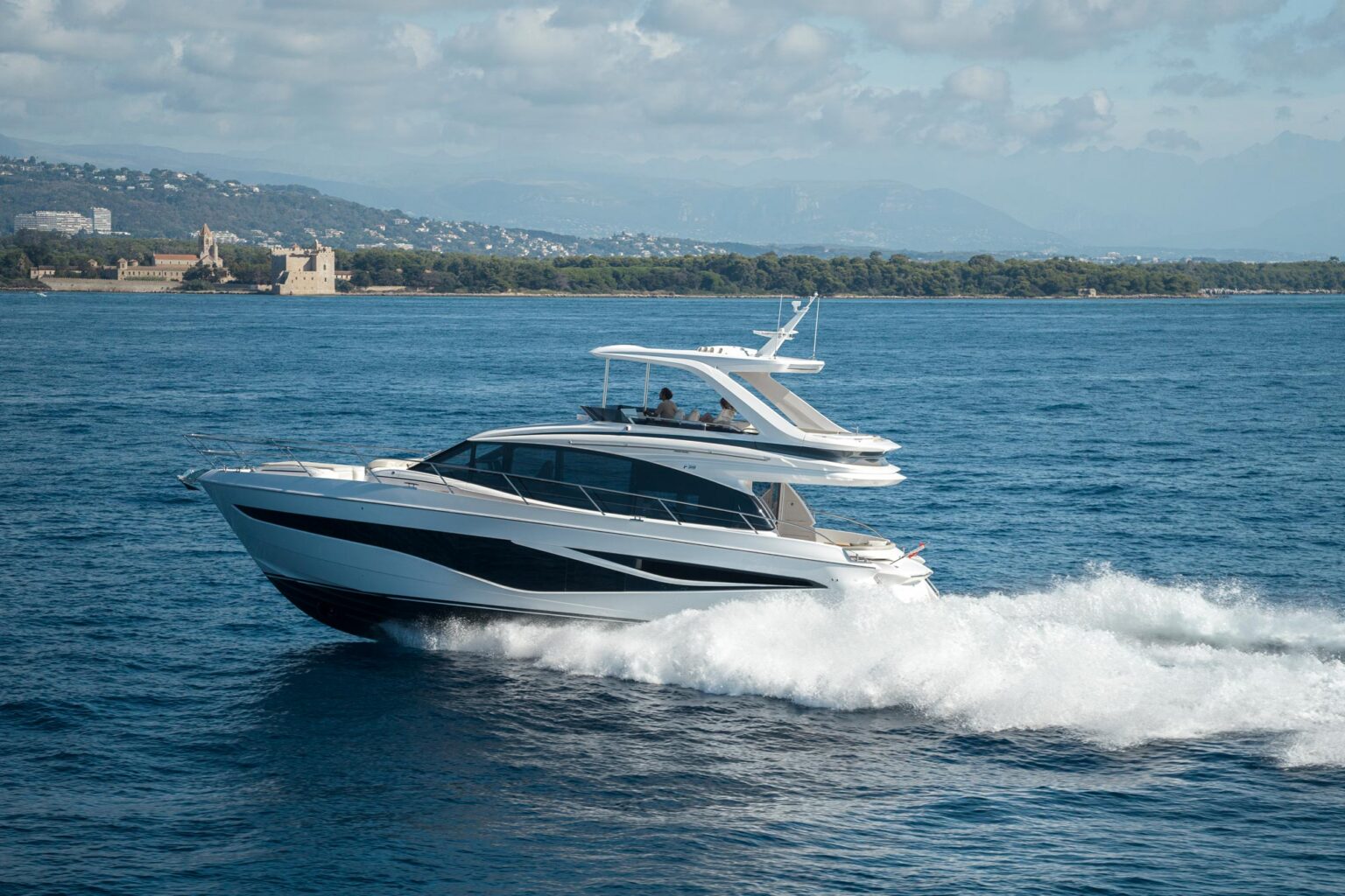 Princess Yachts F58