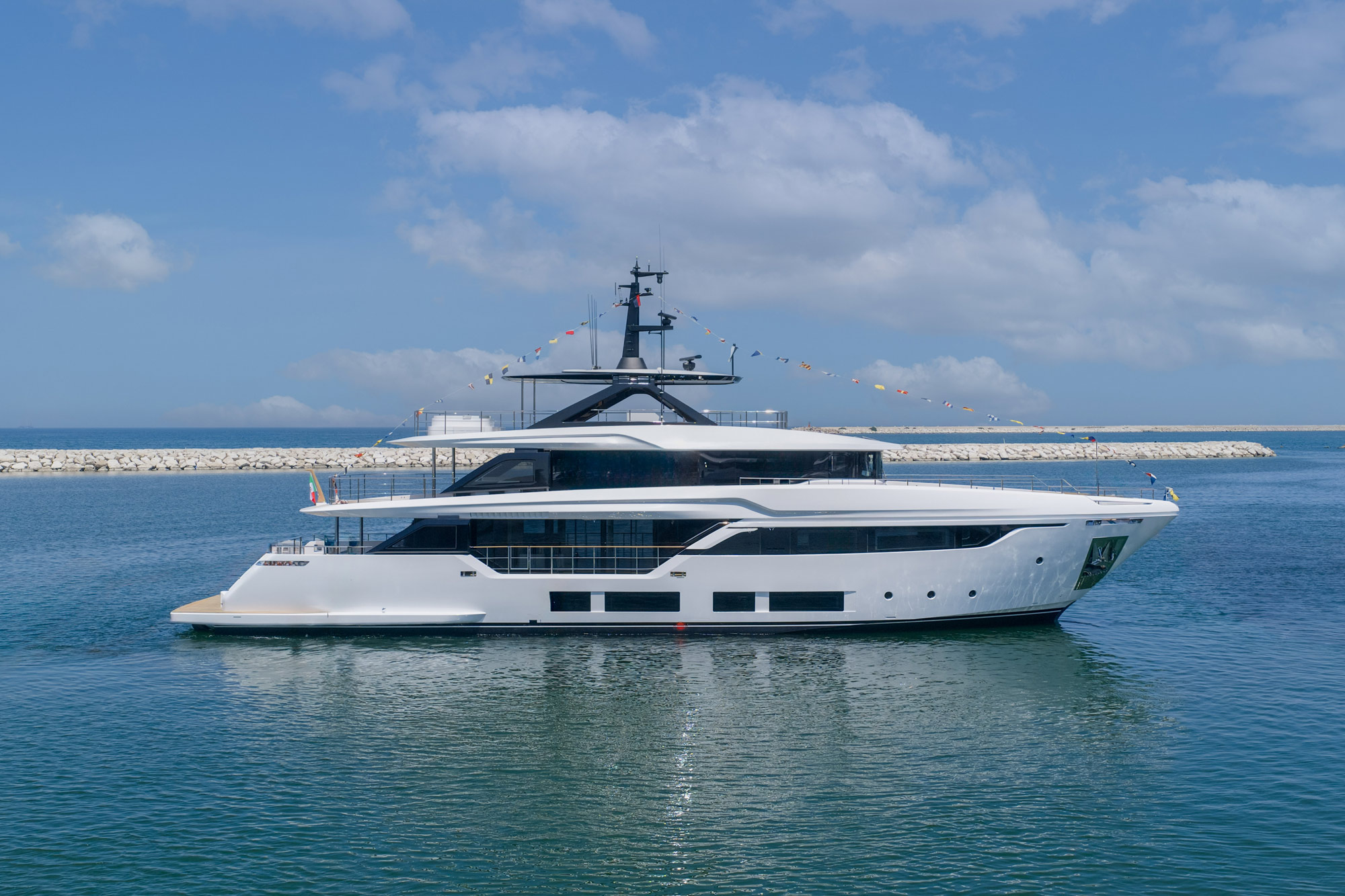 Custom Line Navetta 35