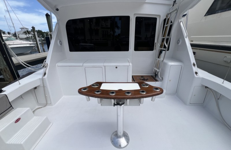 Viking 52 Let It Rain