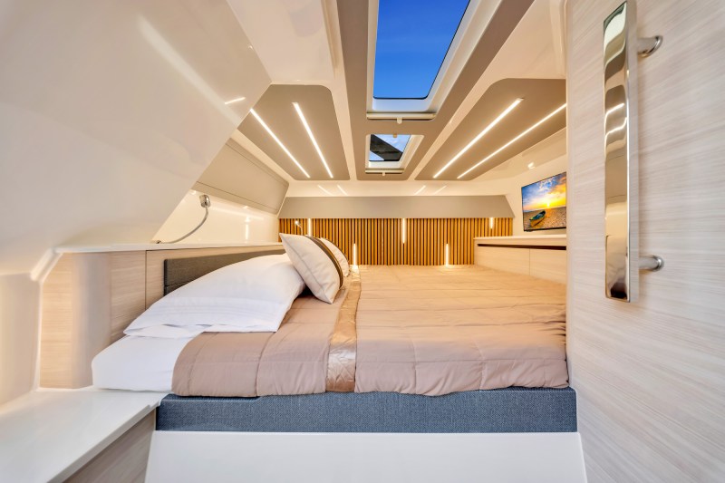 Aquila 45 Sport