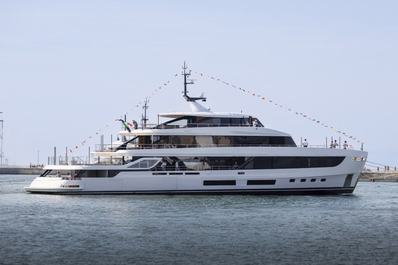 Azimut Grande 44M