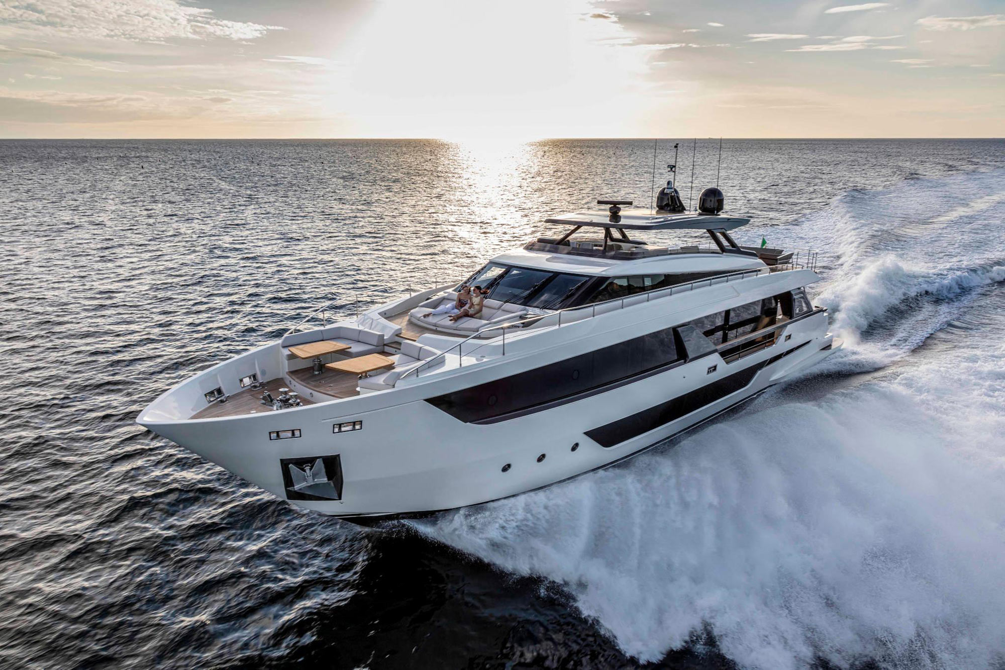Ferretti 1000 Danima