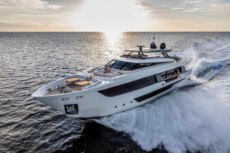 Ferretti 1000 Danima