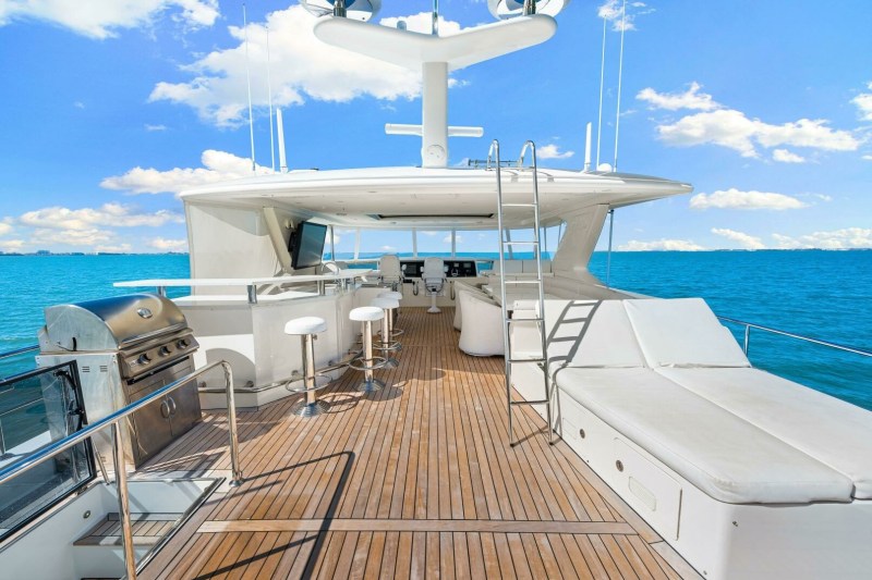 Ocean Alexander 83 Relentless
