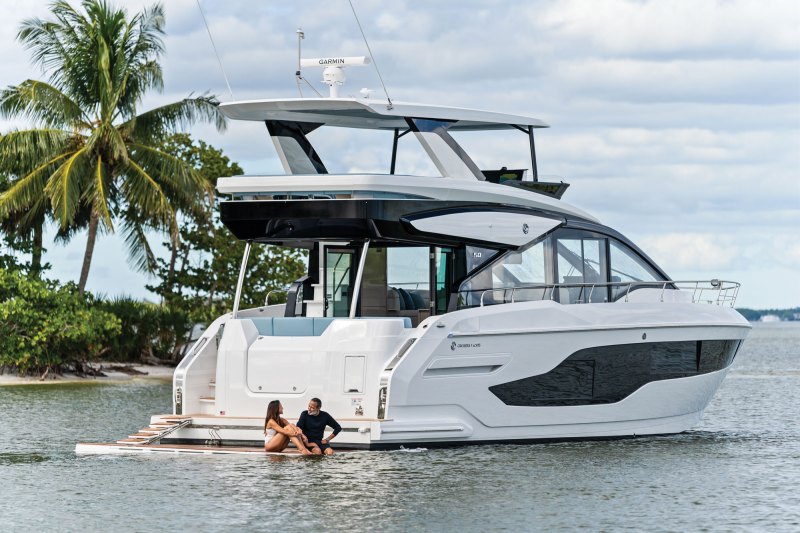 Cruisers 50 Fly