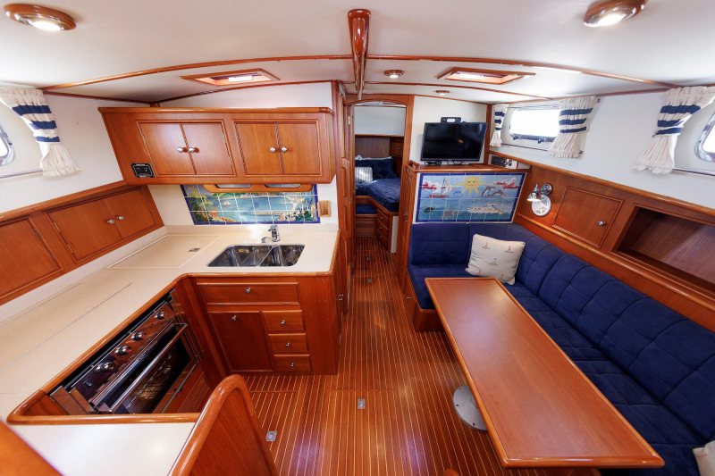 Grand Banks 38 Eastbay HX Respite