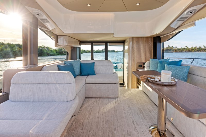 Cruisers 50 Fly