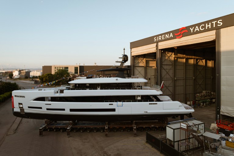 Sirena 42M