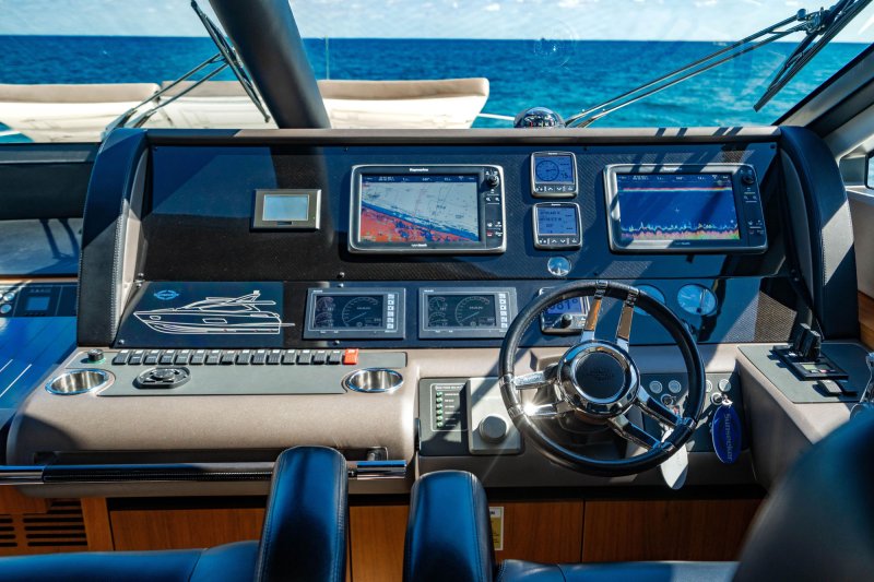 Sunseeker Manhattan 73 Hillrose 28