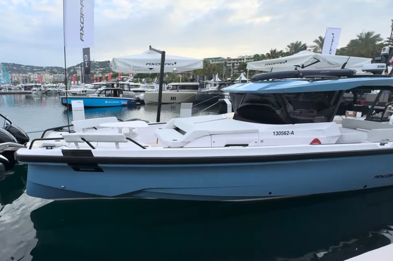 Axopar 38 Cross Top