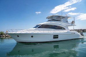 Hatteras 60 Ovation