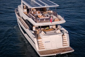 Numarine 27XP explorer yacht