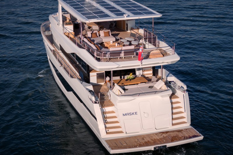 Numarine 27XP explorer yacht