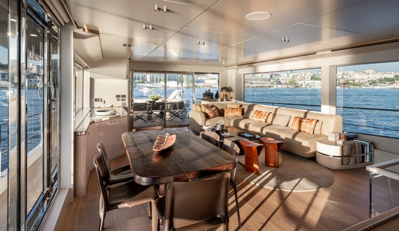 Numarine 27XP explorer yacht