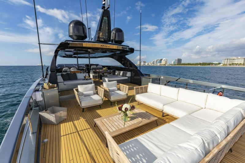 Riva 110 No Surrender