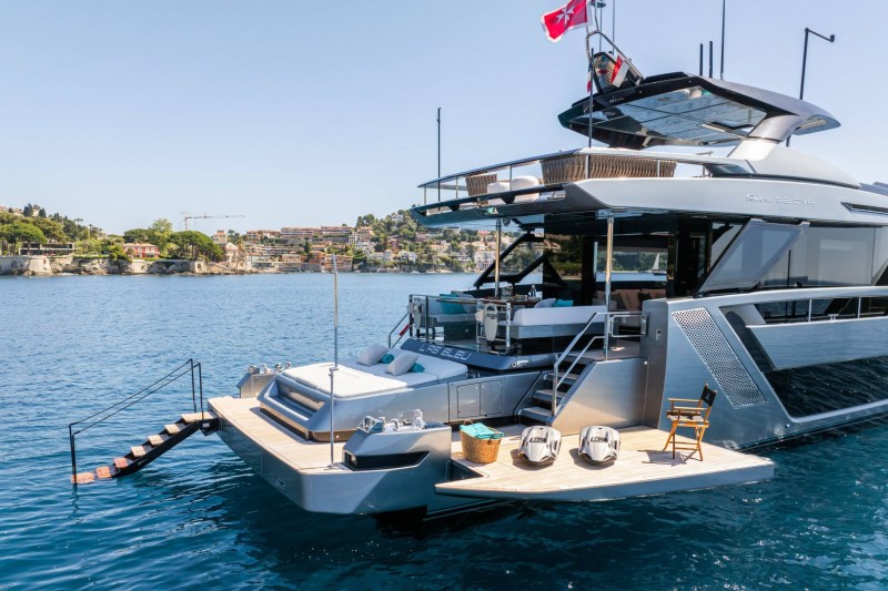 For Sale: Riva 82 Diva