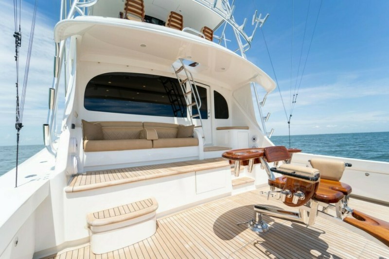 Viking 72 Convertible Wrapped Up