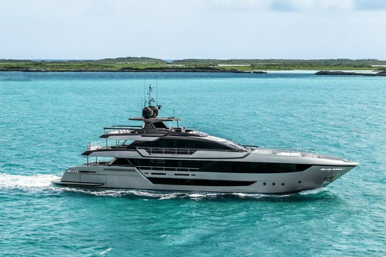 Riva-130-Bellissima-Janus-Navem-1 Riva 130 Bellissima Janus Navem