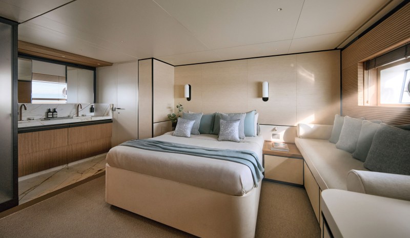 Azimut Seadeck 9