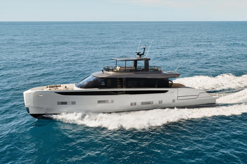 Azimut Seadeck 9