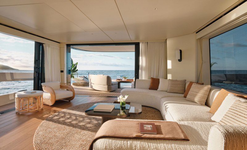 Azimut Seadeck 9
