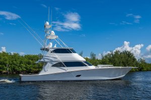 Viking 76 Enclosed Bridge Teuseas