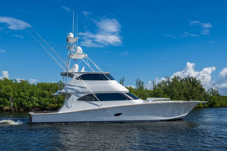 Viking 76 Enclosed Bridge Teuseas
